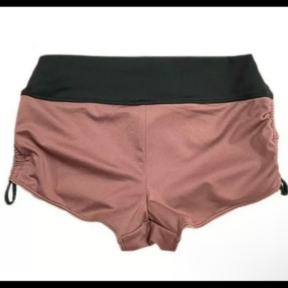 VICTORIAS SECRET GYM TO SWIM SHORTS BOTTOM SHORTIE MED NWT Brown W/Black - Picture 3 of 9